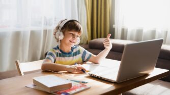 Современные родители: 5 правил, как уберечь ребенка от нежелательного контента