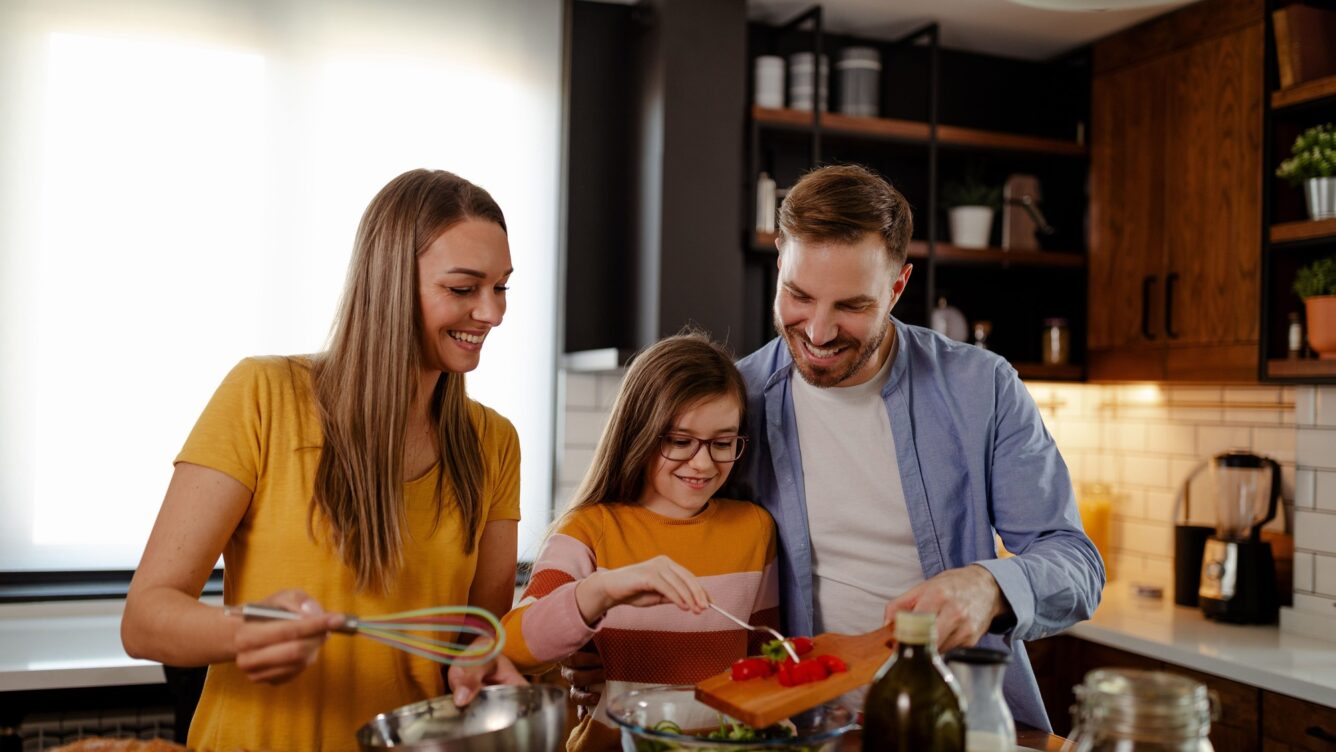 Как помочь подростку повзрослеть: руководство для родителей