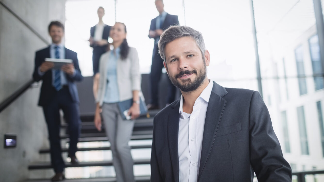 План для руководителей: как влиться в новый коллектив и наладить работу в команде