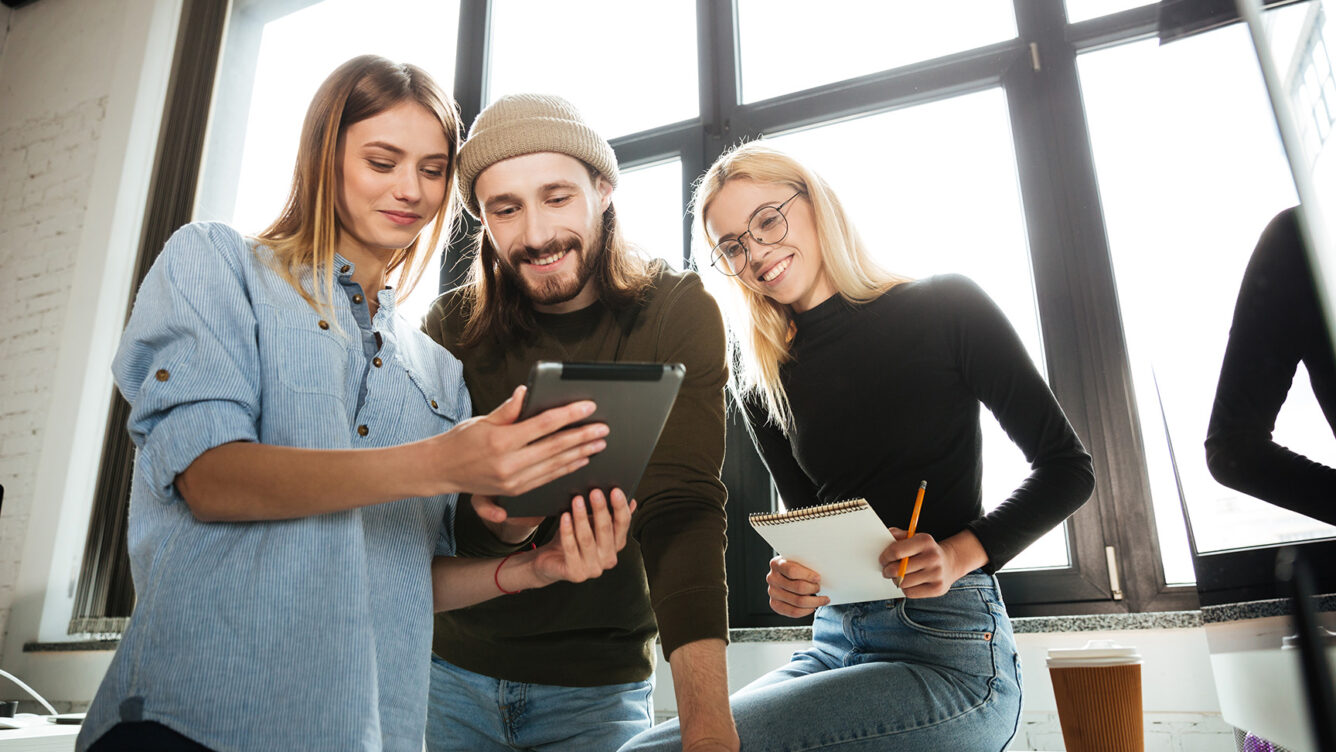 Как зумеру найти общий язык с руководителем-миллениалом или «иксом»